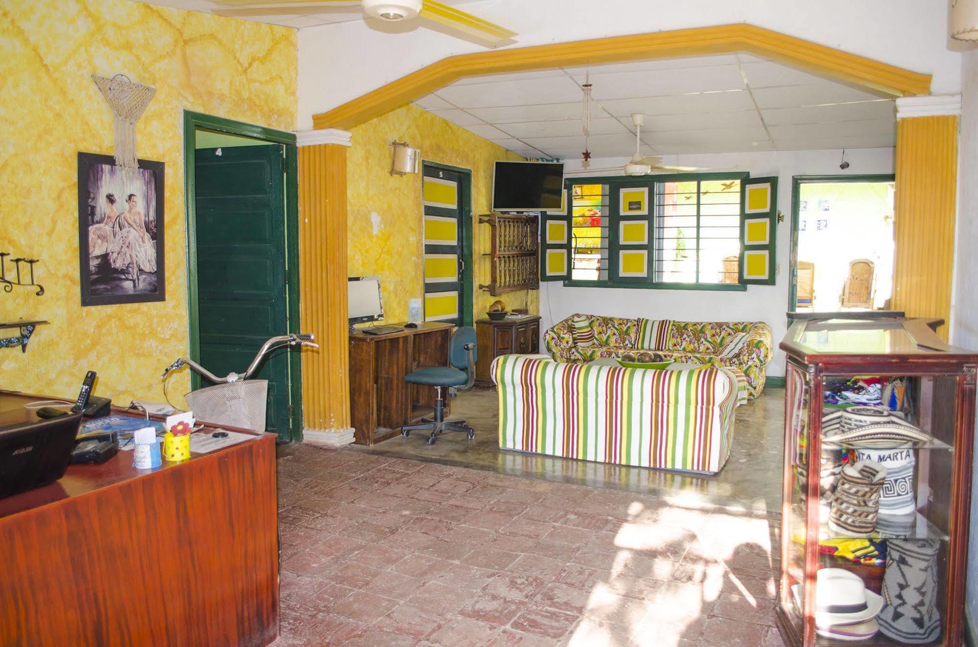 Hostel Villa Mary Таганга Экстерьер фото