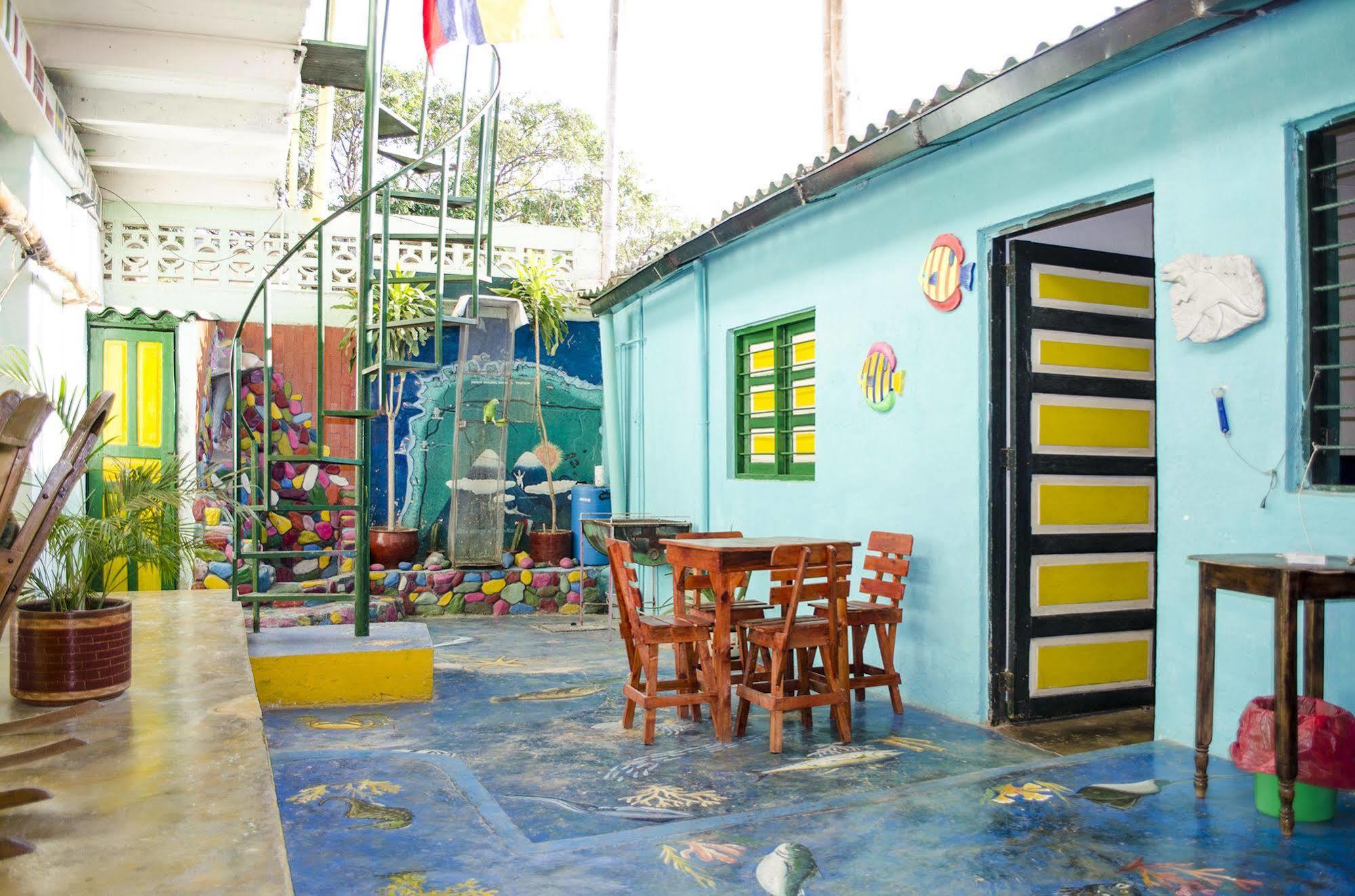 Hostel Villa Mary Таганга Экстерьер фото